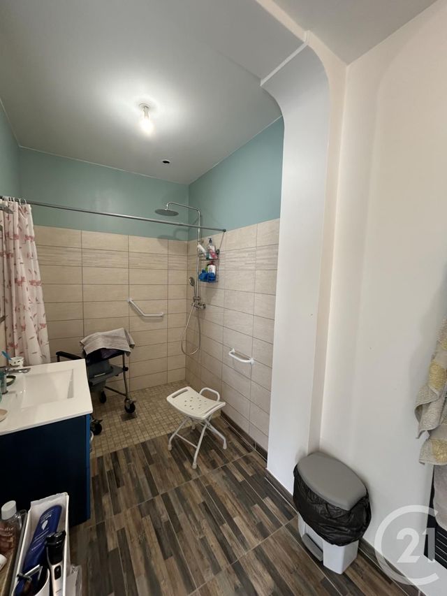 maison à vendre - 9 pièces - 256.62 m2 - LES EGLISOTTES ET CHALAURES - 33 - AQUITAINE - Century 21 G&B Immobilier