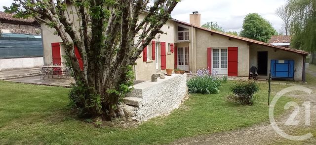 maison à vendre - 5 pièces - 110.23 m2 - ST AIGULIN - 17 - POITOU-CHARENTES - Century 21 G&B Immobilier